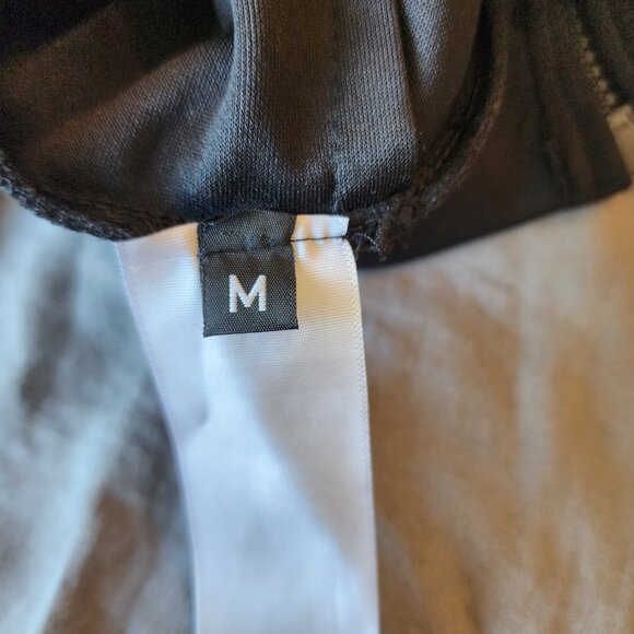 KŌCŌ BLĀQ Tiki Face Skirt - Medium - Picture 4 of 4